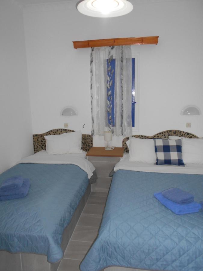 Kapetanios Daire Perissa (Santorini)