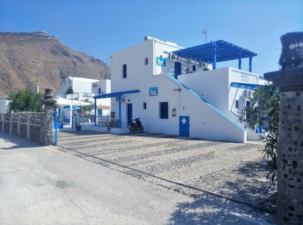 Kapetanios Daire Perissa (Santorini)